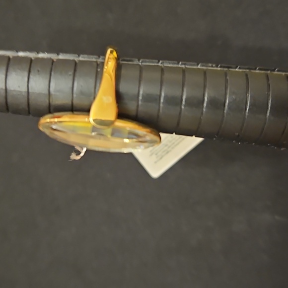 Calvin Klein Gold Ring with Clear Glass Stone With Diamond Cuts - Picture 3 of 13